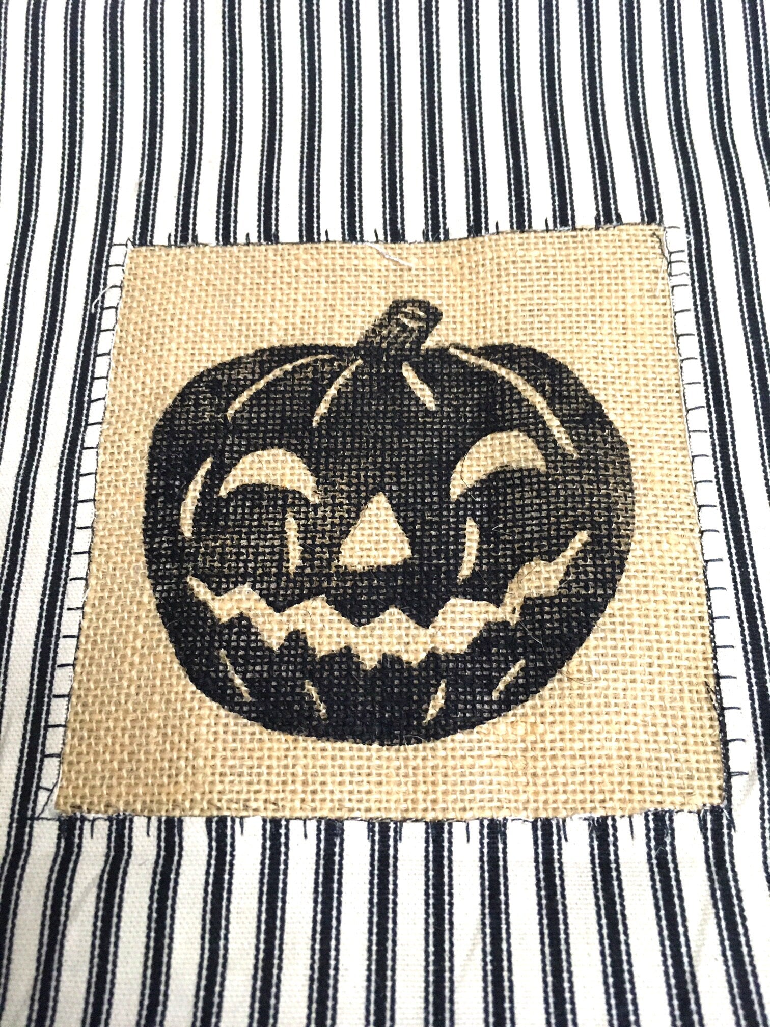 Halloween Skull Kidney Pillow: Burlap Lumbar Pillow, Gothic Decor