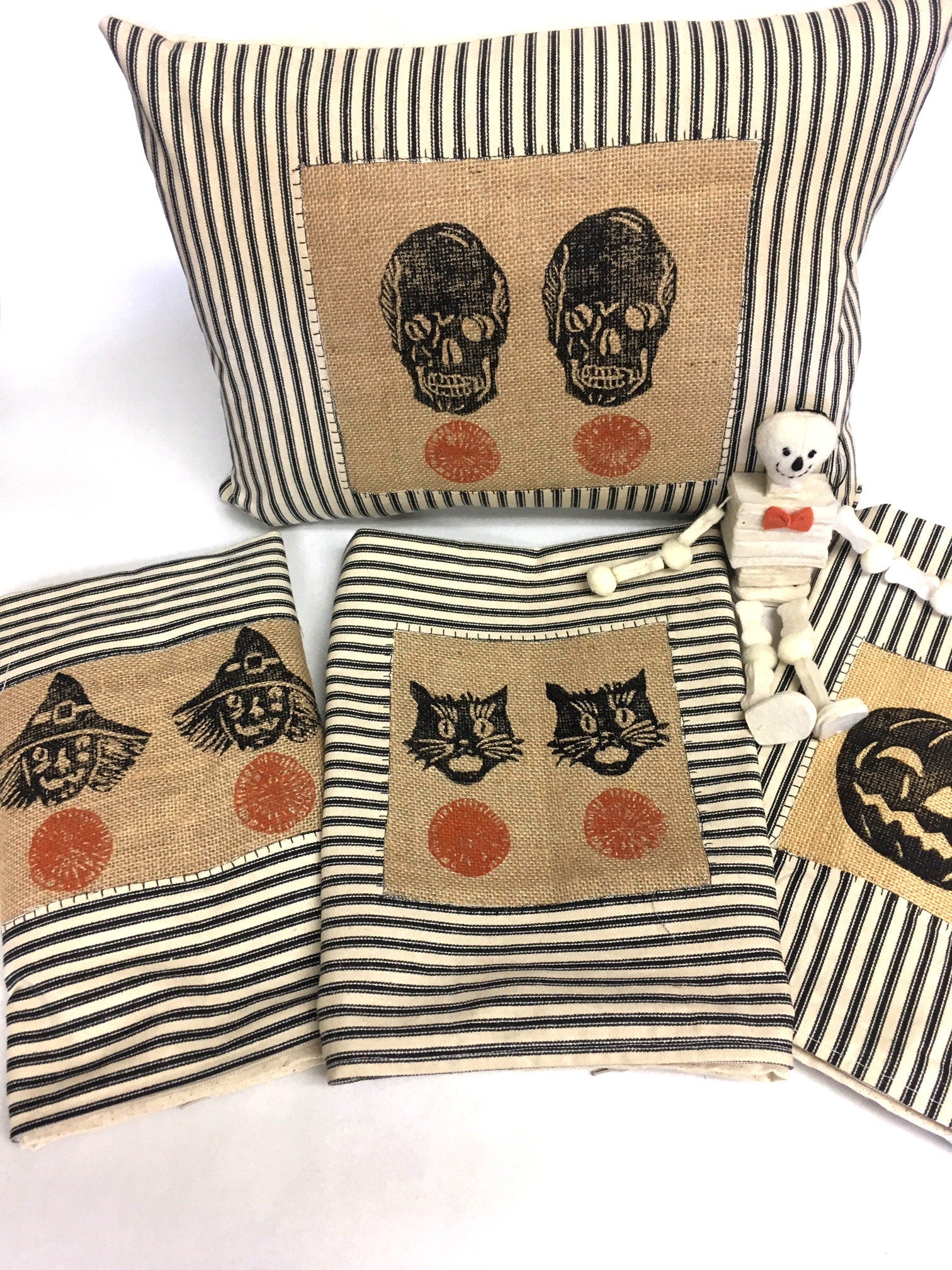 Halloween Skull Kidney Pillow: Burlap Lumbar Pillow, Gothic Decor
