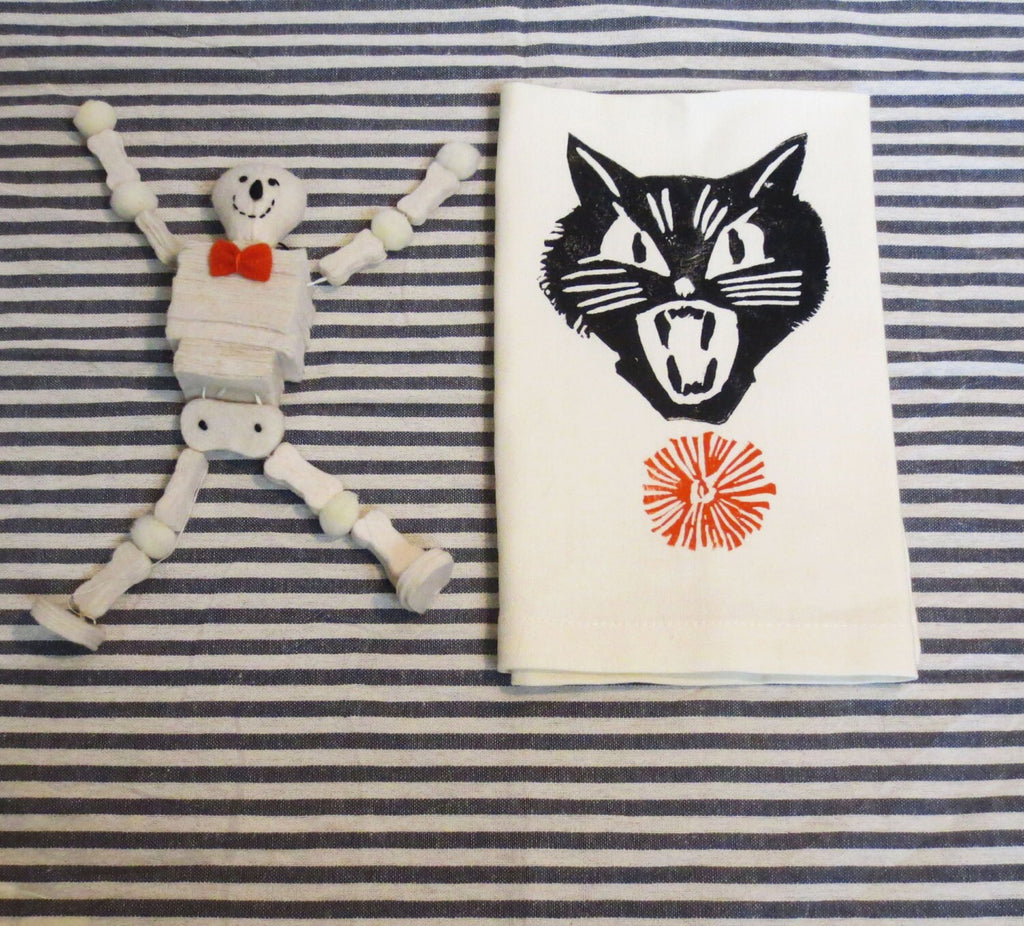 Screaming Cat Halloween Napkins: Hand Printed Ivory Cotton, Set of 4