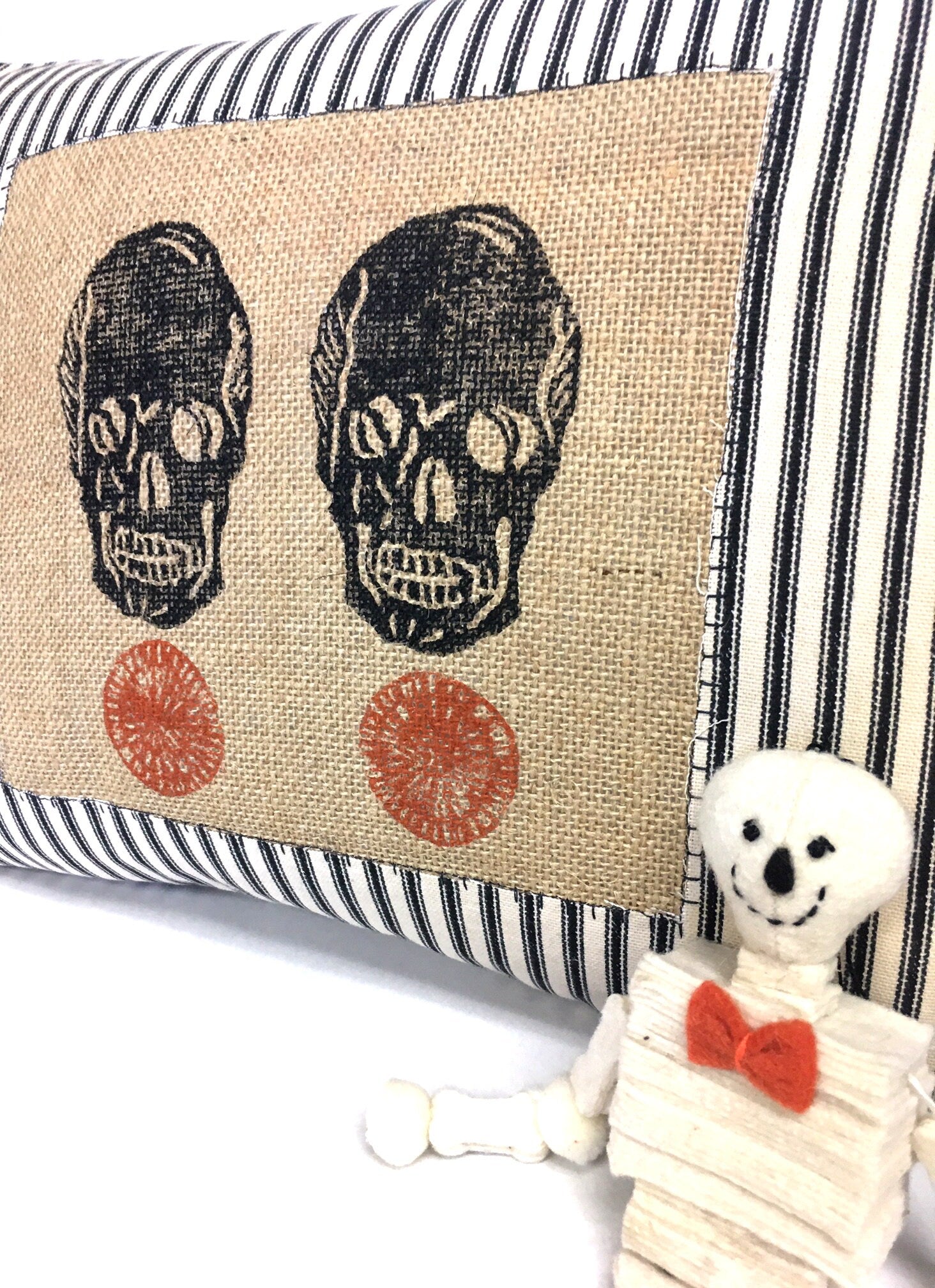 Halloween Skull Kidney Pillow: Burlap Lumbar Pillow, Gothic Decor
